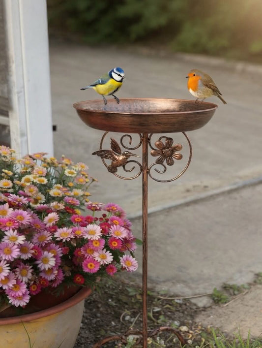 Bain d'oiseaux sur pied en métal vintage pour jardin - design élégant